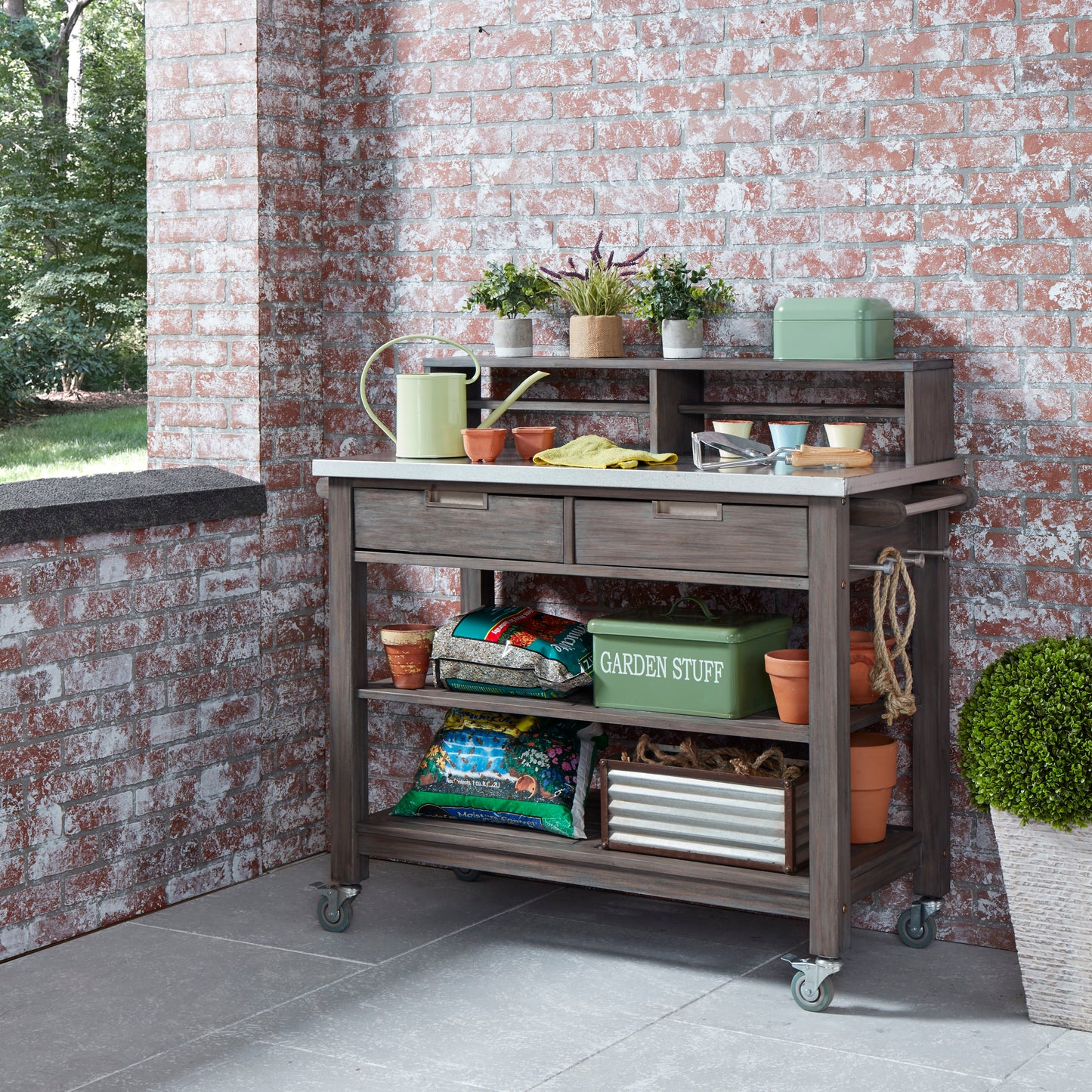 Maho - Potting Bench